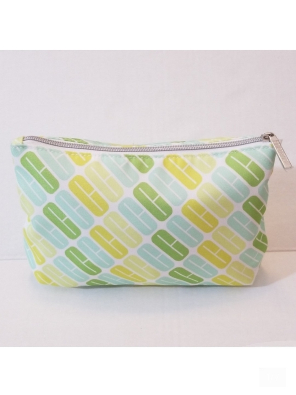 Clinique NWOT Logo Makeup Bag
